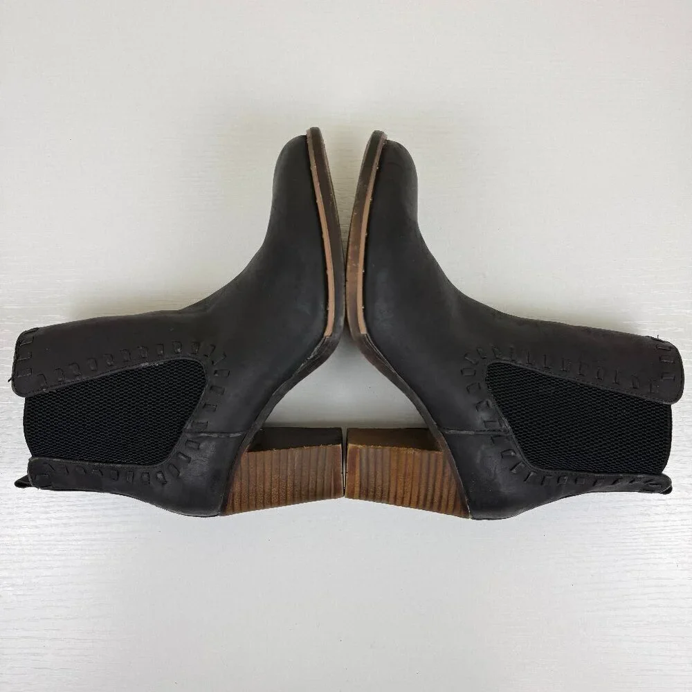 Vintage Havana Black Leather Ankle Boots